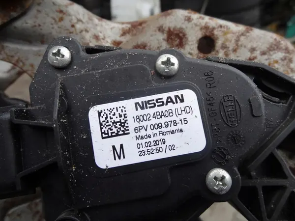 Nissan Qashqai II J11 Gaspedal image 6
