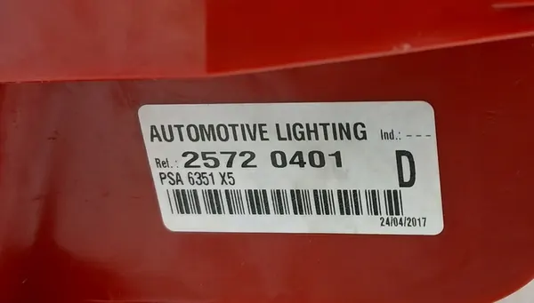 Lámpara Trasera Derecha Citroen C3 II image 3