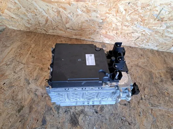 Mercedes hybride accu OEM 0009828317 voor W206/W223 image 2