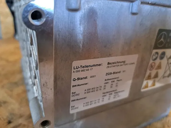 Mercedes hybride accu OEM 0009828317 voor W206/W223 image 6