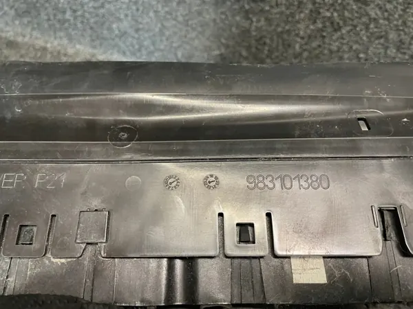 OEM 9838100980 Store de Direction d'Air Peugeot 208 II image 6