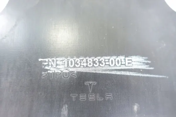 Spoiler täckplåt fram Tesla Model X 2016- image 10