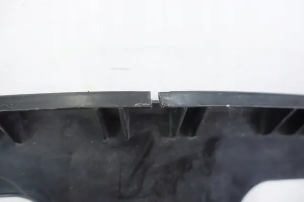 Spoiler täckplåt fram Tesla Model X 2016- image 8