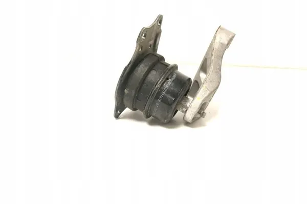 Soporte de motor derecho VW POLO 1.2L 2017 6C0199167B image 2