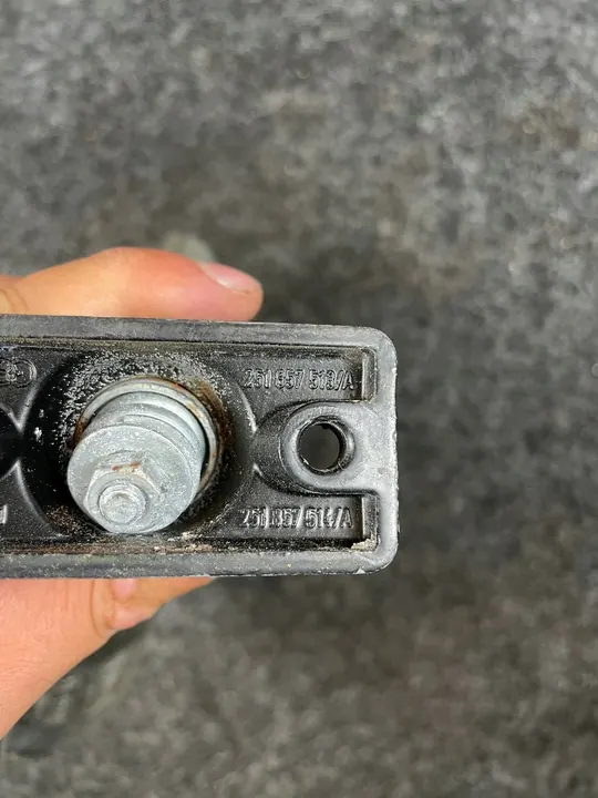 VW Transporter T2 T3 Vasemman Manuaalinen Peili 251857513A image 5