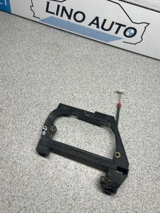Marco manija puerta trasera derecha BMW 5 Touring E39 OEM 8236646 image 2