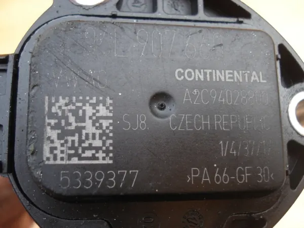 VW Audi Öljytason anturi 06L907660 image 4