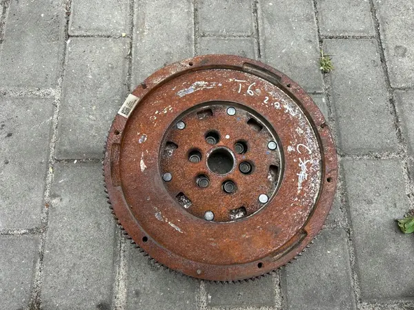 Volante de Dupla Massa 04L105266F VW Transporter T6 2.0 TDI image 4