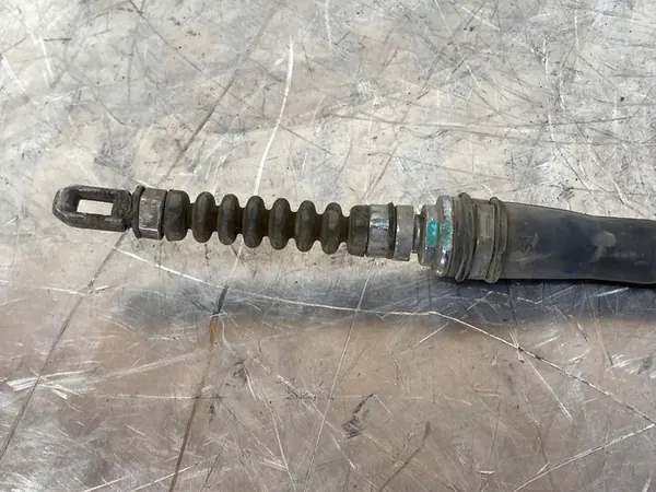 Câble de frein à main KIA Sorento IV 2023 image 2