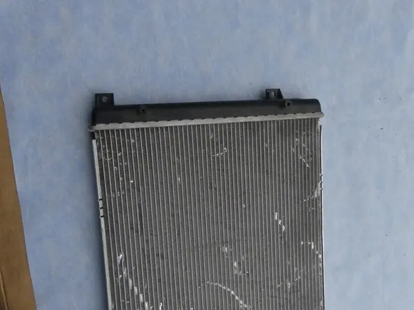 Radiador de agua VW Beetle Cabrio image 3