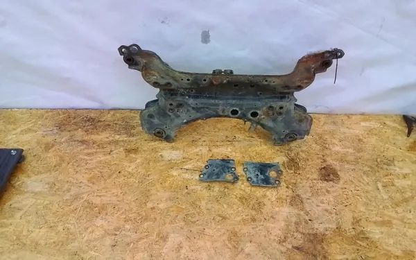 Toyota Avensis T27 Voorslee OEM Wrakowisko-2547- image 5