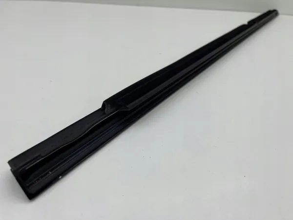 Racleur de porte Mercedes W205 droit arrière OEM A2057303601 image 6