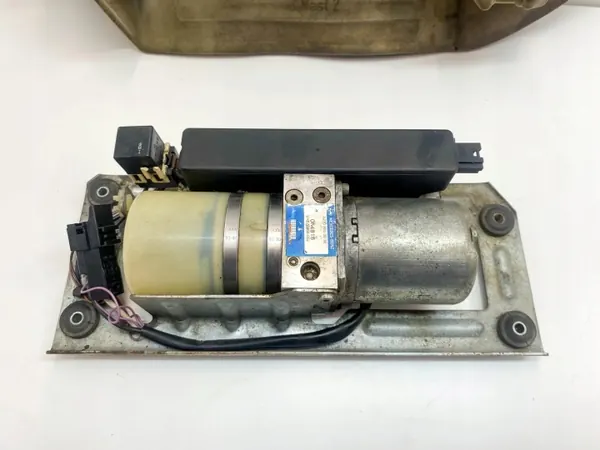 Mercedes-Benz Hydraulpump OEM A2308020039 Begagnad image 4
