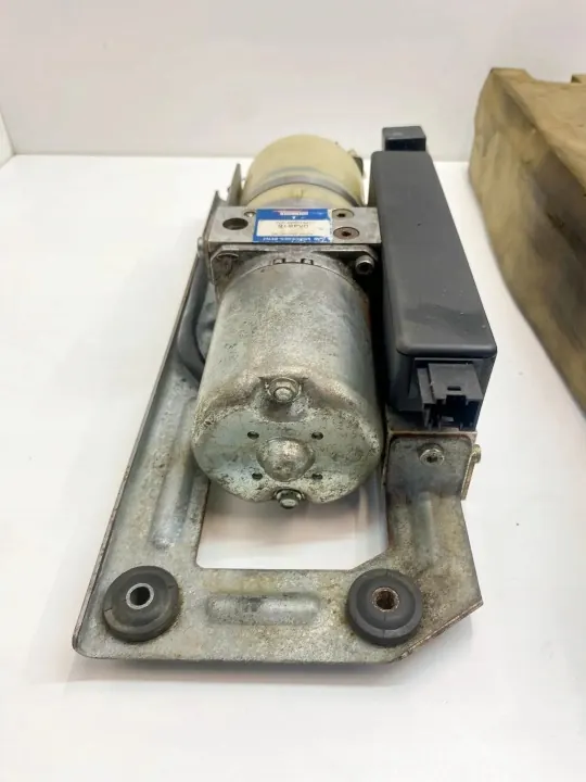 Mercedes-Benz Hydraulpump OEM A2308020039 Begagnad image 7