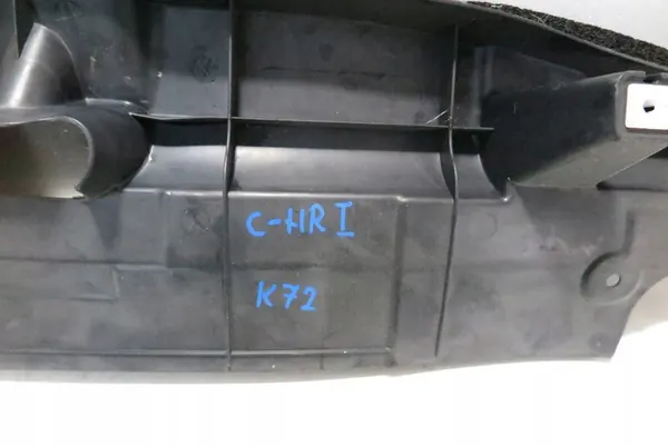 Toyota C-HR I 2017 Kylarrör image 10