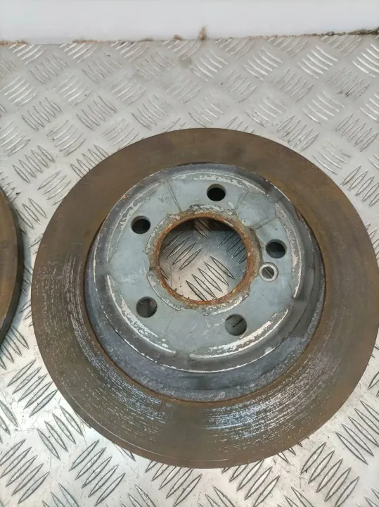 Gebruikte linker achter remschijf OEM A2304230712 image 3