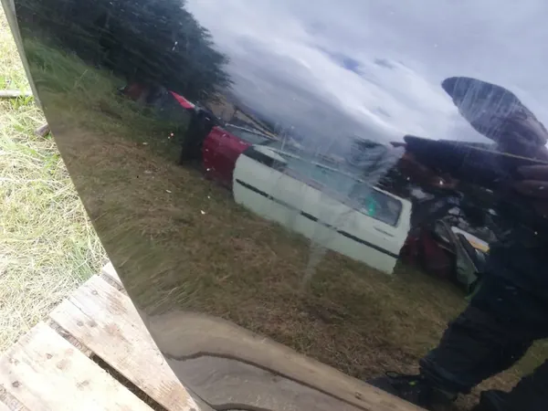 RENAULT CLIO IV HB Höger Bakdörr OEM image 2