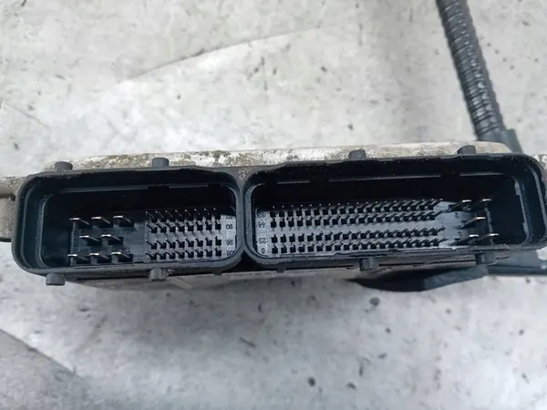 Ordinateur Chevrolet Captiva 2.4 16V OEM 96842730 image 4