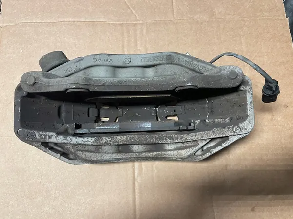 AUDI A6 4K C8 Vasemman Etujarrusatula 4K0615105DT image 2