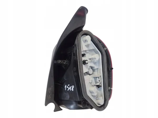 Luz trasera izquierda Renault Modus 8200658411R image 6