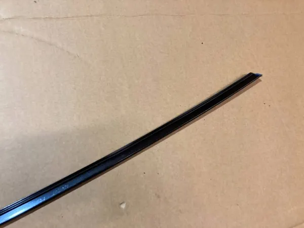 Skoda Superb III Deurlijst Rechts Voor OEM 3V0837644L image 6