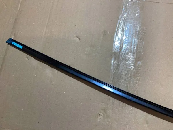 Skoda Superb III Deurlijst Rechts Voor OEM 3V0837644L image 8
