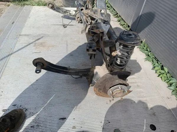 Achterophanging Balk OEM BELKA OŚ ZAWIESZENIA TYŁ image 4