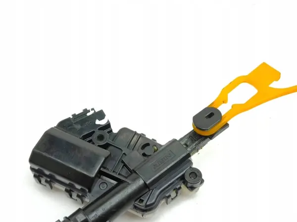 Fecho tampa combustível Lexus IS III OEM AMD174745 - Usado image 8