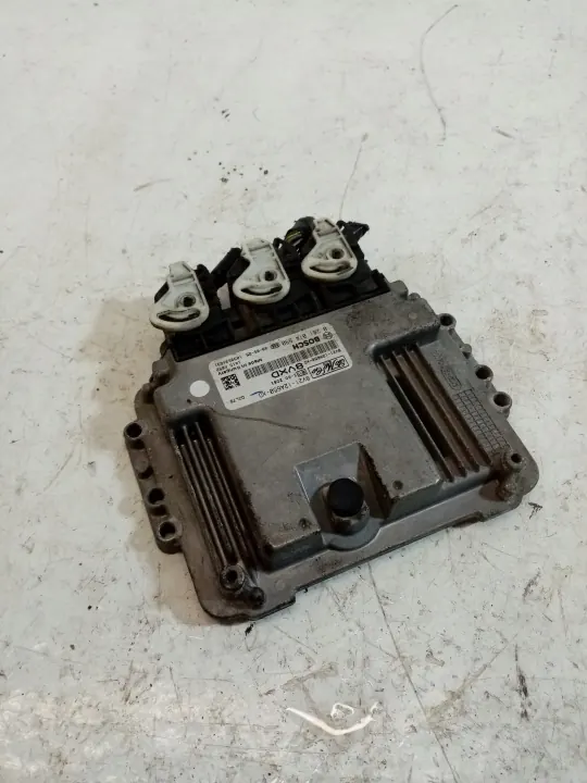 Computador Motor Mazda 2 OEM 0281014990 - Usado image 2