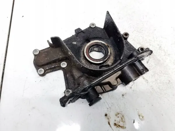 Pompe à huile OEM 37018201 pour Opel Astra 1.9L 2006 image 2