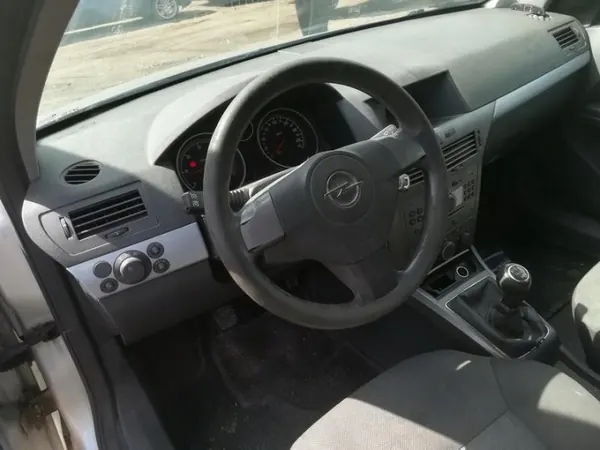 Pompe à huile OEM 37018201 pour Opel Astra 1.9L 2006 image 10