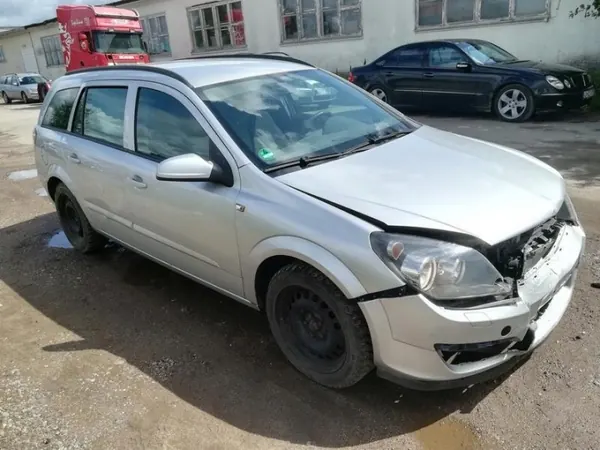 Pompe à huile OEM 37018201 pour Opel Astra 1.9L 2006 image 7
