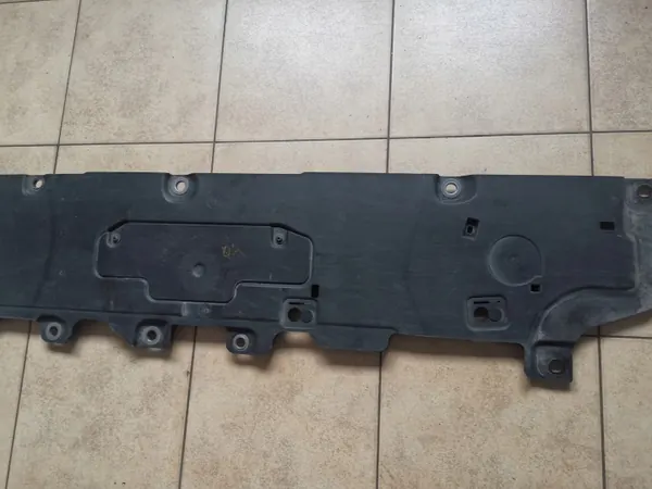 Volvo Underrede Skydd OEM 31383649 - Begagnad image 3