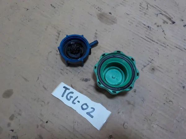 MAN TGL 7.180 spolarvätsketank lock OEM A81.06111.0023 image 6