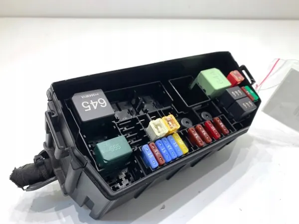 Zekeringkast SKODA KAMIQ 2Q0927165A OEM image 2