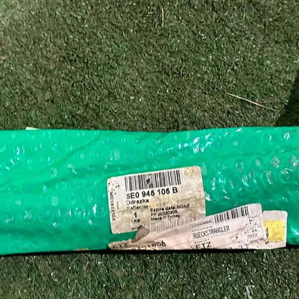 Skoda Octavia Mk3 Takavalo OE 5E0945105B image 2