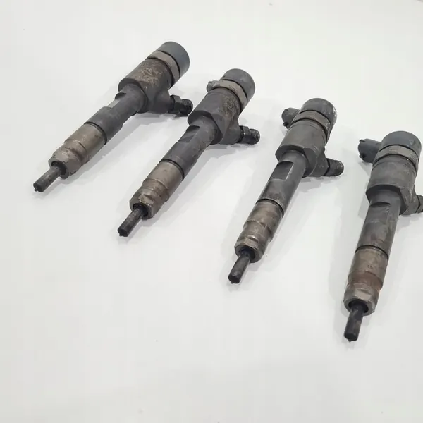 Inyector Renault 1.9 DCI OE 0445110328 H82778396 image 2