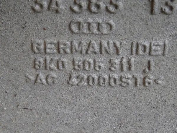 AUDI A4 B8 8K Braccio di Controllo Ammortizzatore Posteriore Sinistro OEM image 7