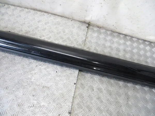 VOLVO XC60 Moldura Lateral Direita 452-13 image 4