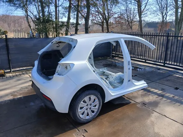 Dakpilaar + zonnedak KIA RIO 4 IV OEM 2017-2023 image 3