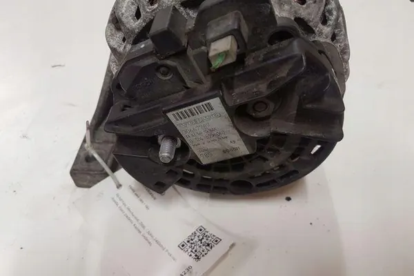 Vaihtovirtageneraattori VOLVO S60 I 2.4L diesel 2006 image 6