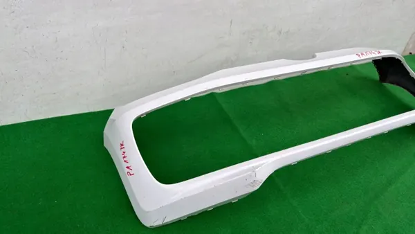 Pare-chocs avant VW UP OEM 1S0807221F - Occasion image 3