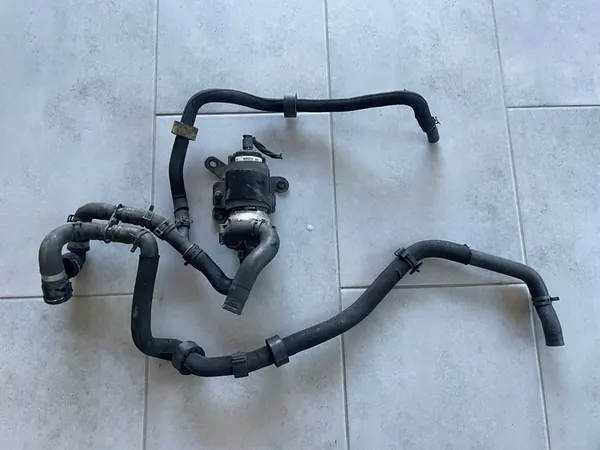 Vattenpump med Slangset Mercedes W166 X166 W292 image 7