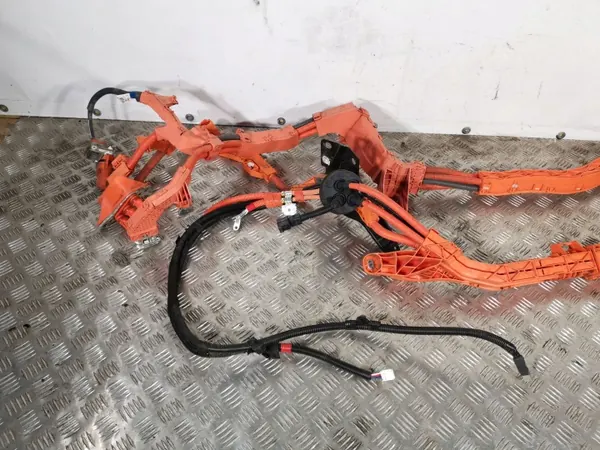 Lexus NX Pluspol OEM FBZ8452 - Begagnad image 5