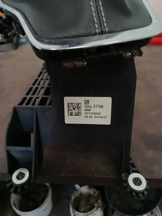 Opel Insignia B växelspak OEM 55503758 image 3