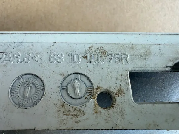 Vänster framskärm Renault Scenic III 2013-2016 OEM image 7