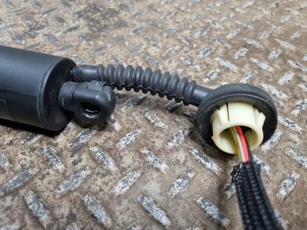 Chrysler Pacifica 2020 Elektrisk Baklucka Ställdon OEM image 6