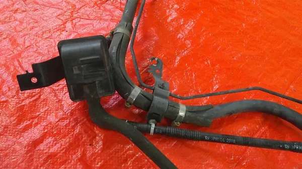 Nissan Kraftstoff-Einfüllstutzen OEM AMxOE8526145 - Gebraucht image 3