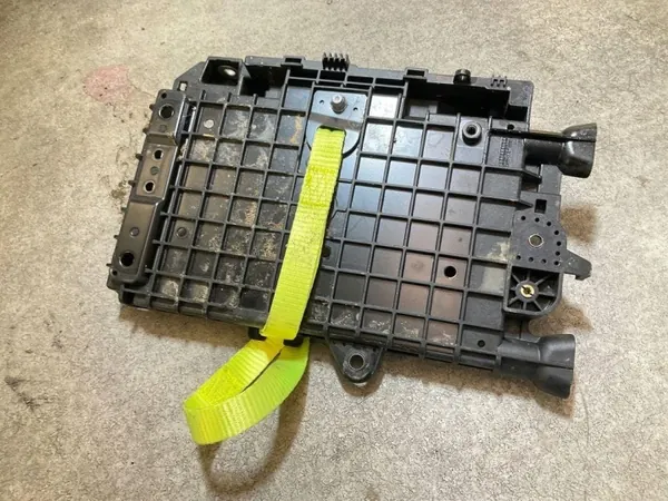 Base da bateria Mercedes-Benz A1776204701 image 2