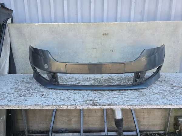 Skoda Fabia III framstötfångare OEM 6V0807221F image 2